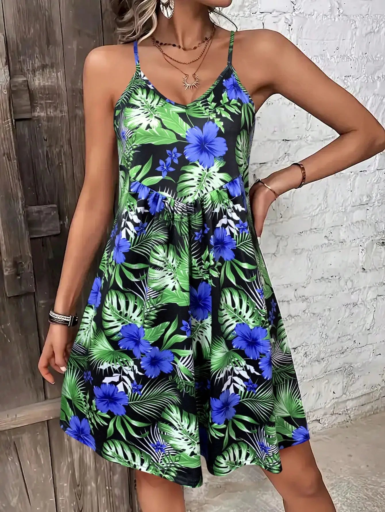 Women’s Summer Vacation Boho Dress – V-Neck Spaghetti Strap Sundress