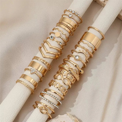30 Pieces Women’s Stackable Rings – Elegant Gold & Rhinestone Cocktail Rings